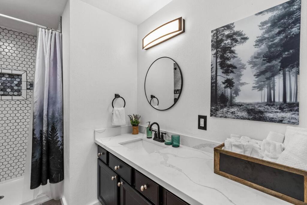 Апартаменты Pacific Nw Gem W/Hot-Tub 15 Minutes Airport. Оберн Экстерьер фото